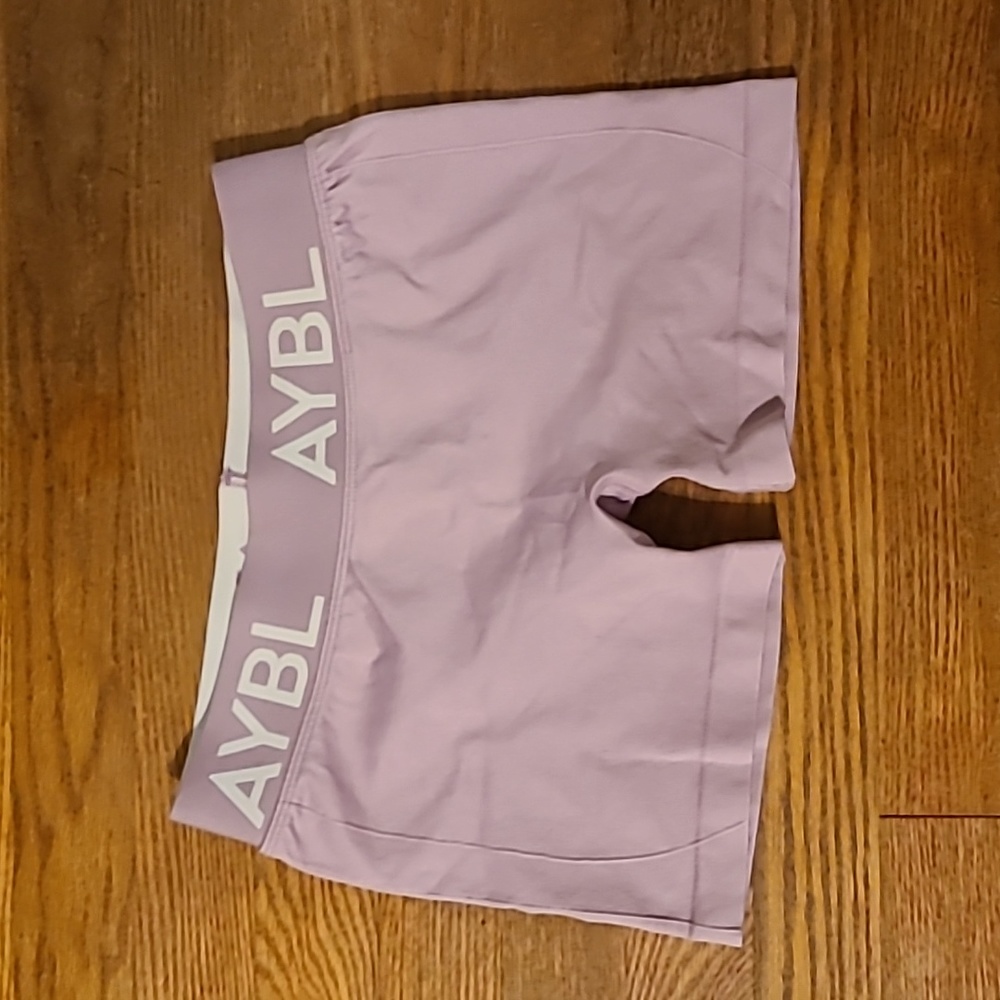 AYBL Staple Seamless Low Rise Shorts - Pink